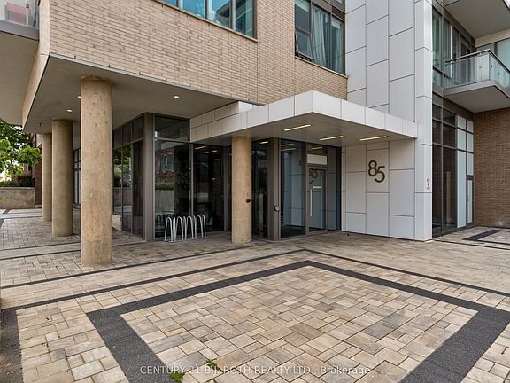 3rd image of 85 Duke St W #1507
