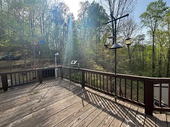 28 Rolling Oaks Dr, Asheville, NC 28806