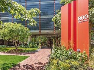 800 Elgin Rd APT 1512, Evanston, IL 60201