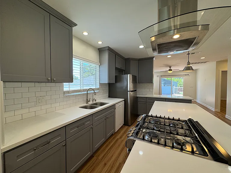 2150 Crescent Ave — Photo 10