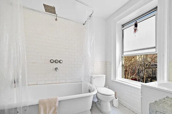 Rented by Corcoran | media 15