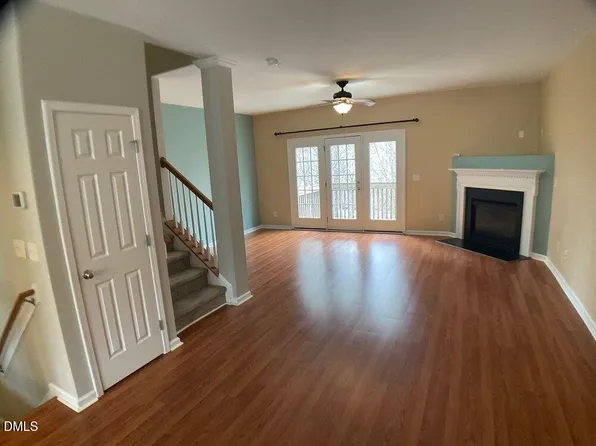 2616 Wyntercrest Ln, Durham, NC 27713