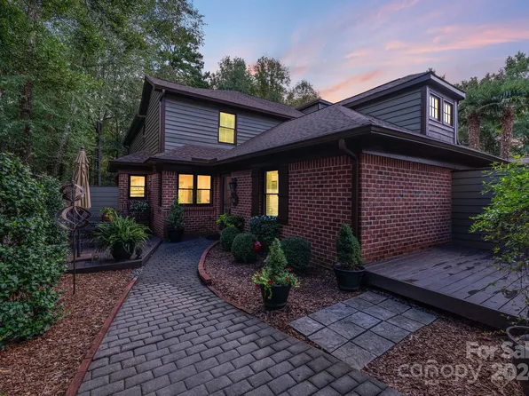 7433 Newmans Ln, Charlotte, NC 28270
