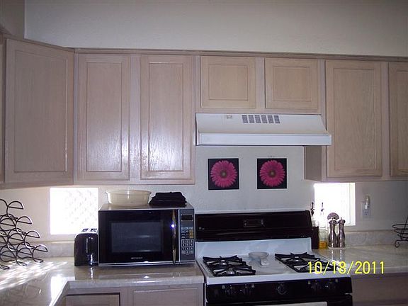 5th image of 6524 Honeylocust Ave NW