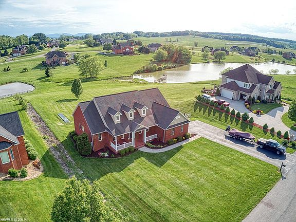 3rd image of 2081 Peakland Way