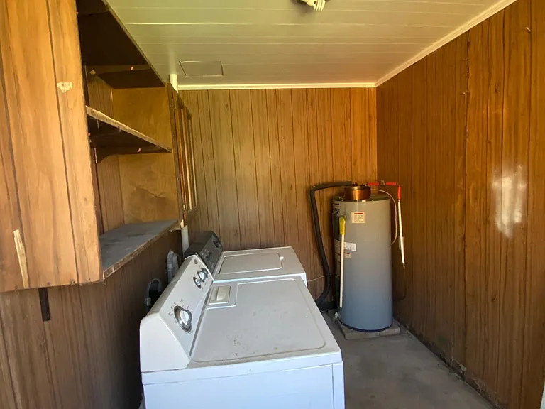725 Washington St — Photo 14