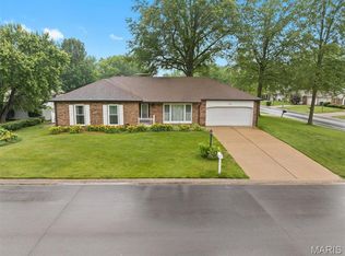 840 Vicksburg Dr, Belleville, IL 62221