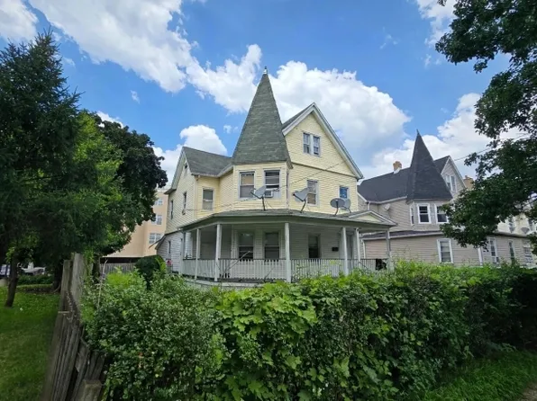 405 E 2Nd St, Plainfield City, NJ 07060