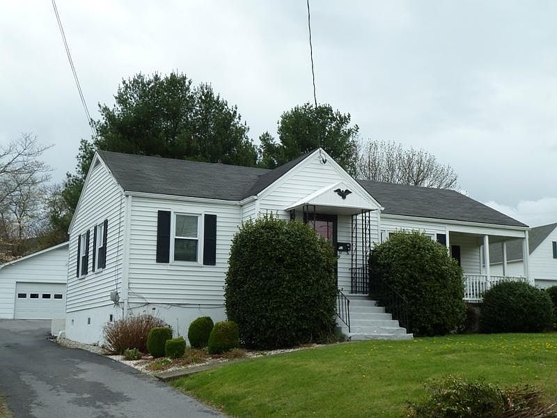 1st image of 405 Orchard Ave