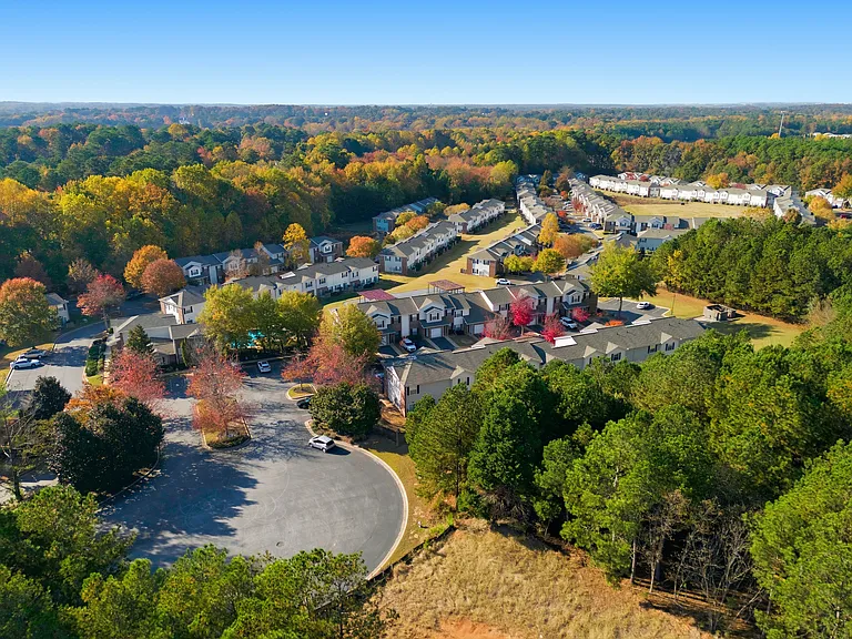 Battle Creek Village Townhomes — Photo 38