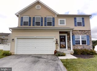 68 Flanders Ct, Hanover, PA 17331