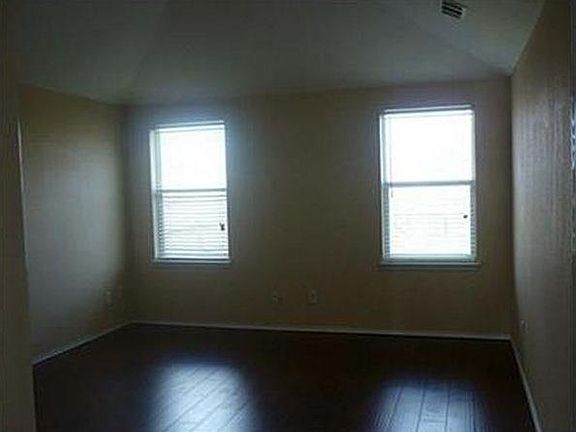 3rd image of 1110 Cedar Lake Ct