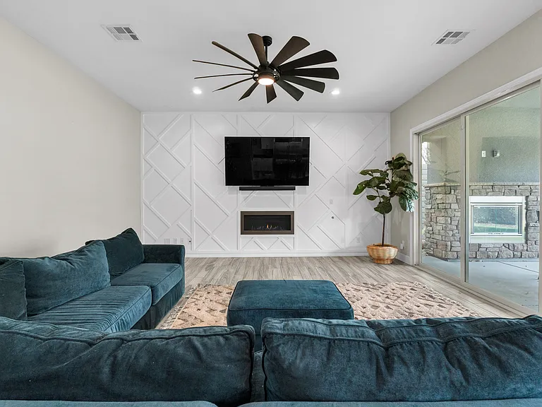 328 Elder View Dr — Photo 14