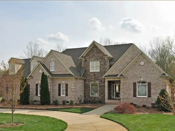 3705 Rosebriar Ln, Winston Salem, NC 27106