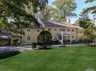 37 Taylor Rd, Huntington Bay, NY 11743