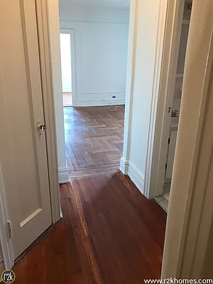 Rented by Realty 2000 Corp | media 25