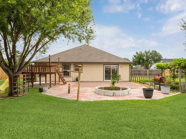 3402 Fox Ct — Photo 26