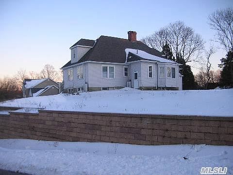 1st image of 4 Chapel Hill Ct