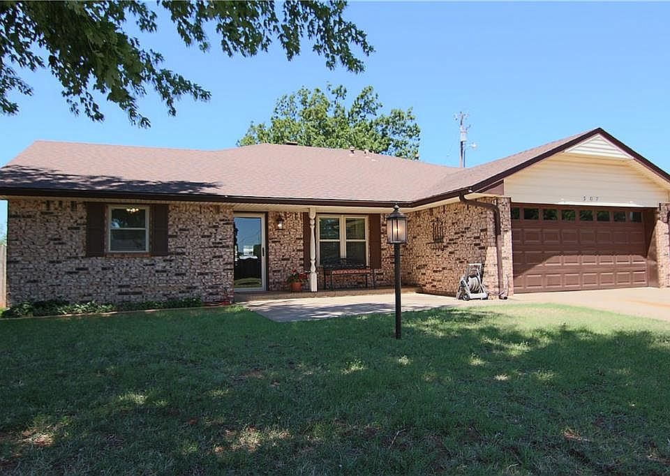 1st image of 307 Connies Way
