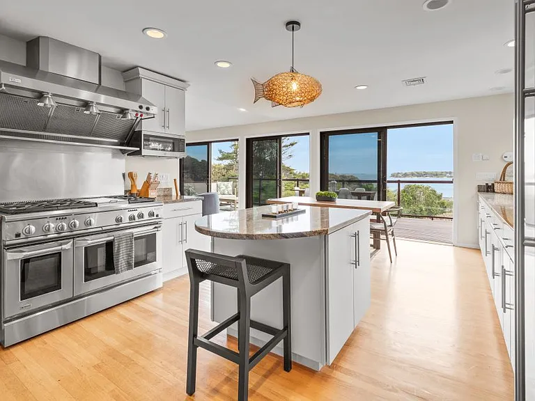 3 Oceanview Rd — Photo 2