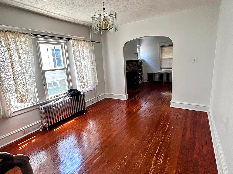 2461 Norwood Ave #1 — Photo 11