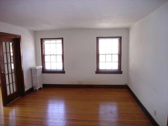3rd image of 2206 Kendall Ave APT D