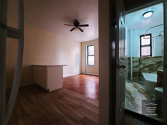 2nd image of 914 41st St #29