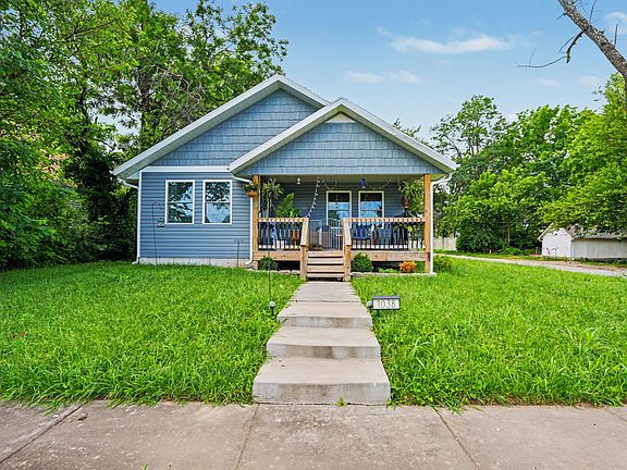 3rd image of 1038 W Thoman Street