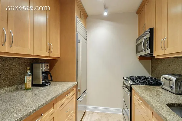 Rented by Corcoran | media 7