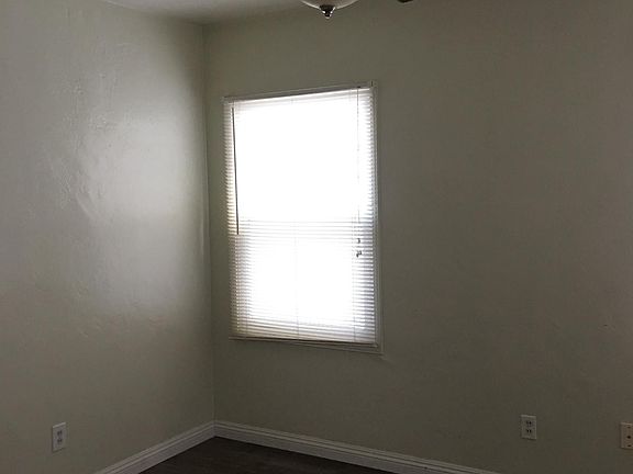 3rd image of 55 Ximeno Ave APT B