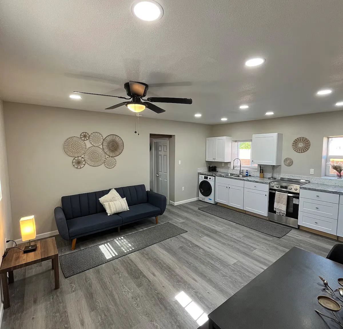 1 bed, 500 sqft, $1,950 — Photo 3