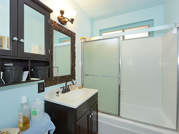 5th image of 6021 Fountain Park Ln APT 15