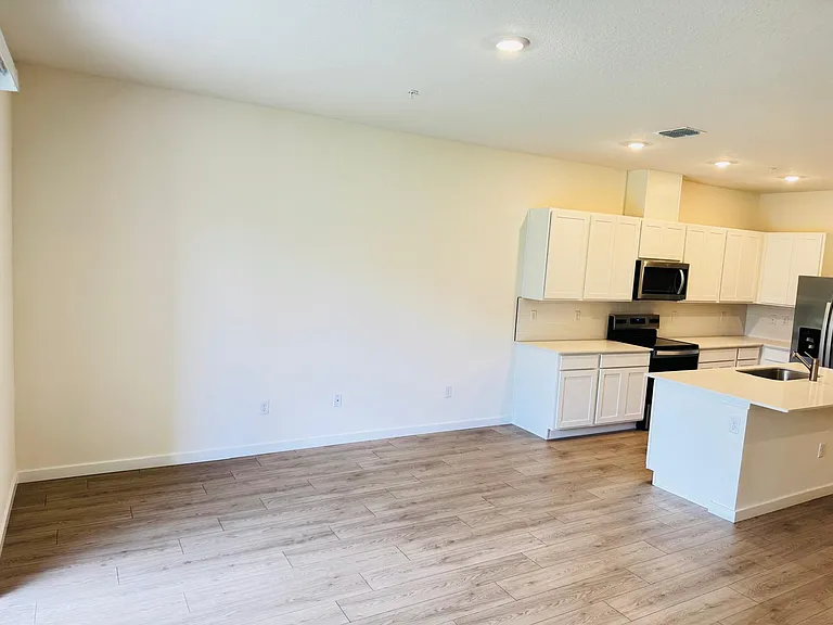 3474 Chroma St — Photo 8