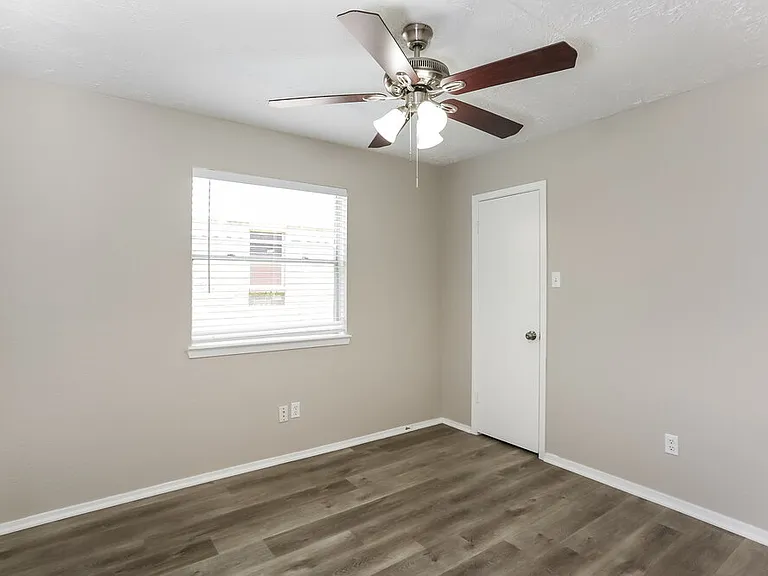4218 Mohawk St — Photo 15