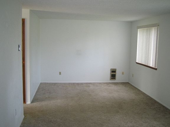 3rd image of 4538 Wiggins Rd SE