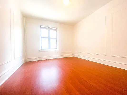 Rented by RealTegrity NY LLC | media 25