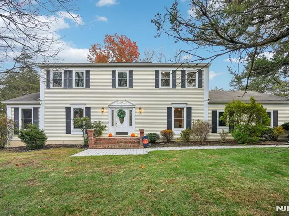 215 Readington Rd, Branchburg, NJ 08876