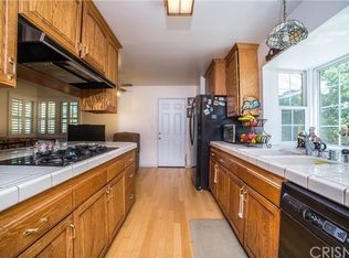 16510 Shamhart Dr, Granada Hills, CA 91344