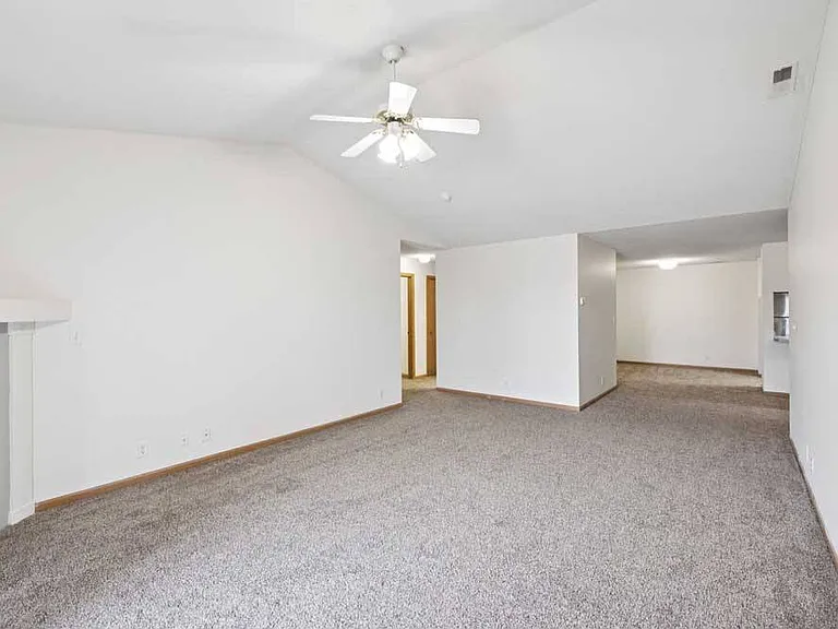 Northbrook Apartments — Photo 335