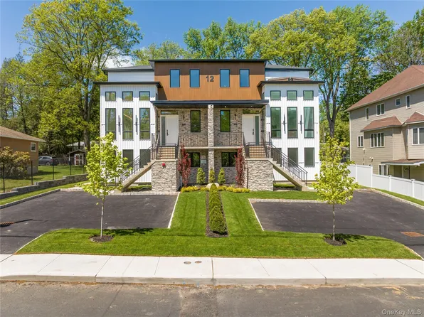 12 Miele Road #201-111, Monsey, NY 10952