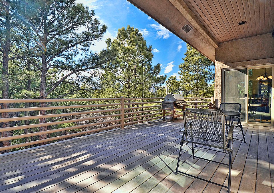 2nd image of 5590 Villanova Ct