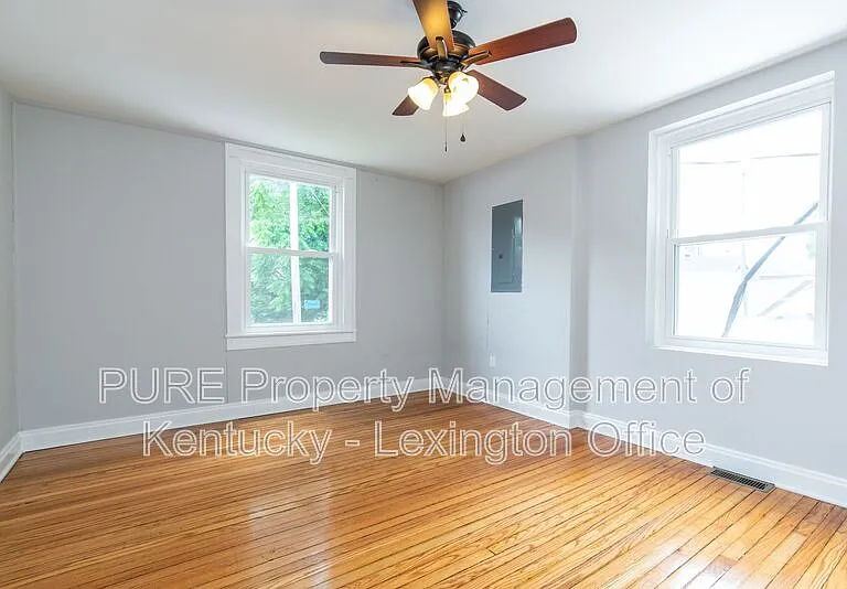 720 E Main St #2 — Photo 15