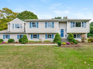 4 Meckauer Cir, Bethel, CT 06801