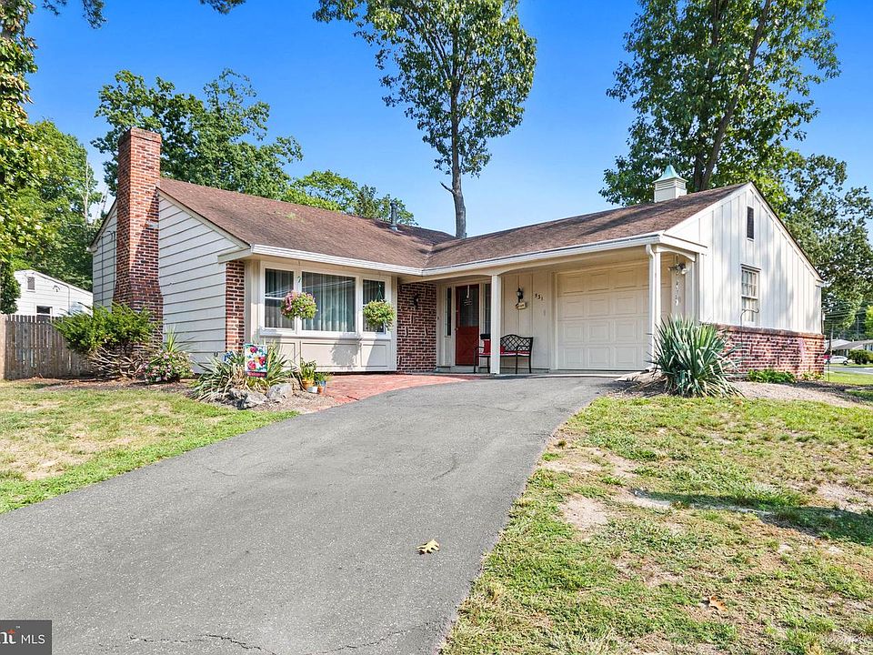 1st image of 531 Independence Pl