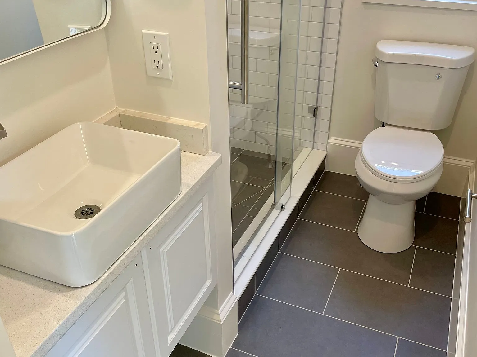 3 bed, 2.0 bath, 1000 sqft, $3,900 — Photo 4