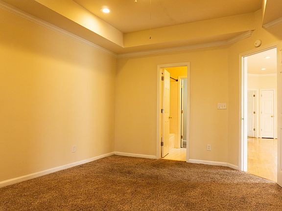 5th image of 102 Canyon Trl