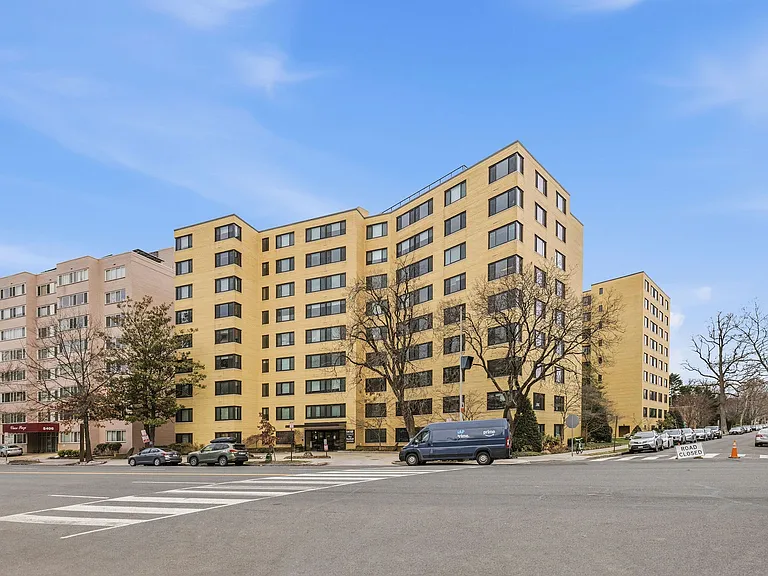 5410 Connecticut Ave NW #811A — Photo 36