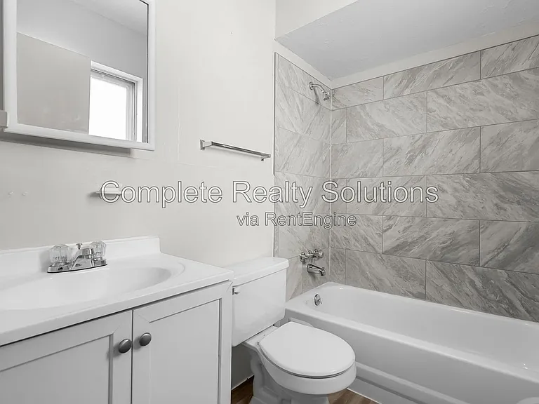 2323 Woodson Rd #L — Photo 12