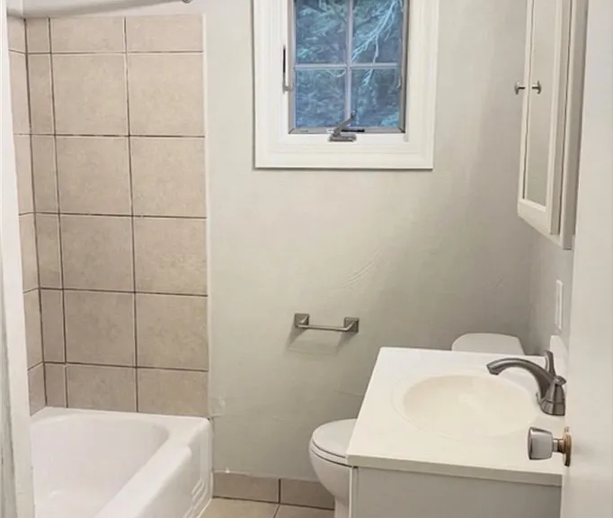 121 Connie Dr #B — Photo 14