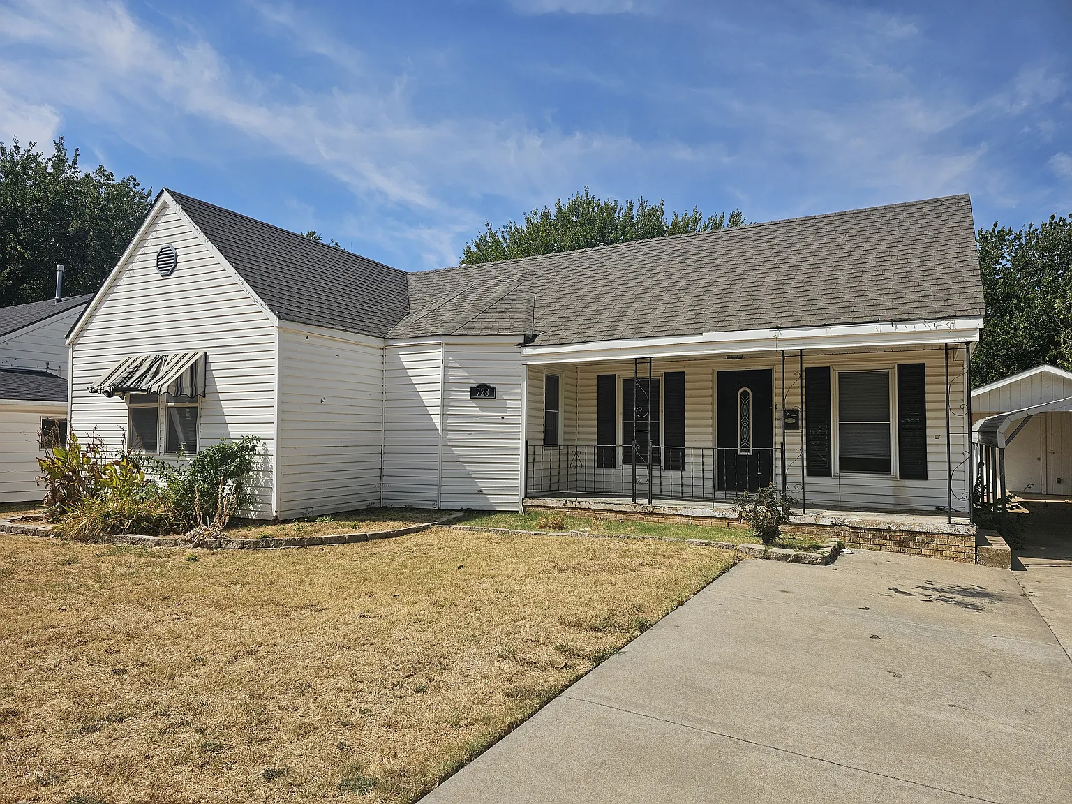 3 bed, 1400 sqft, $1,400 — Photo 1